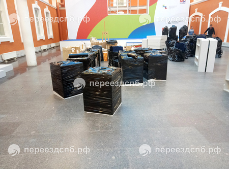 Перевозка мебели в СПб Работы по упаковке